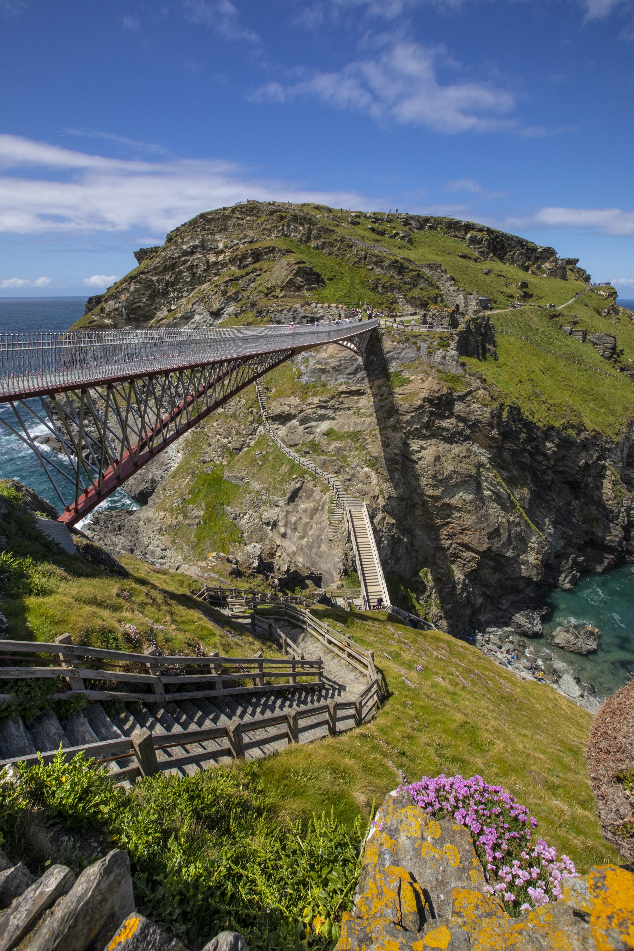 A Complete Guide to Tintagel Castle and King Arthur